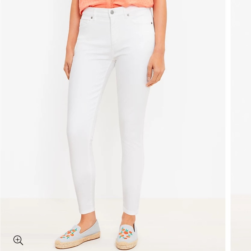 LOFT White Curvy Skinny Jeans